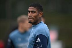 九游游戏平台关于阿森纳发布备战花絮；今晚完成体检；英超任务艰巨；年轻球员得到机会的信息